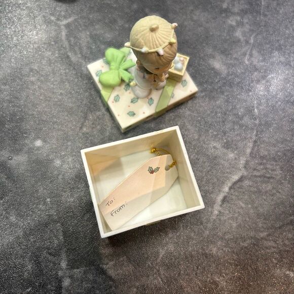 1989-1991 Precious Moments Mini Plastic Collectible Figurines Bundle of 8 - Picture 6 of 10